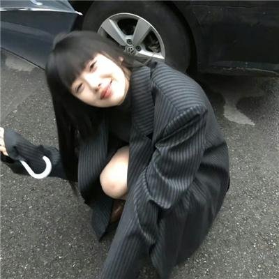 在此一群